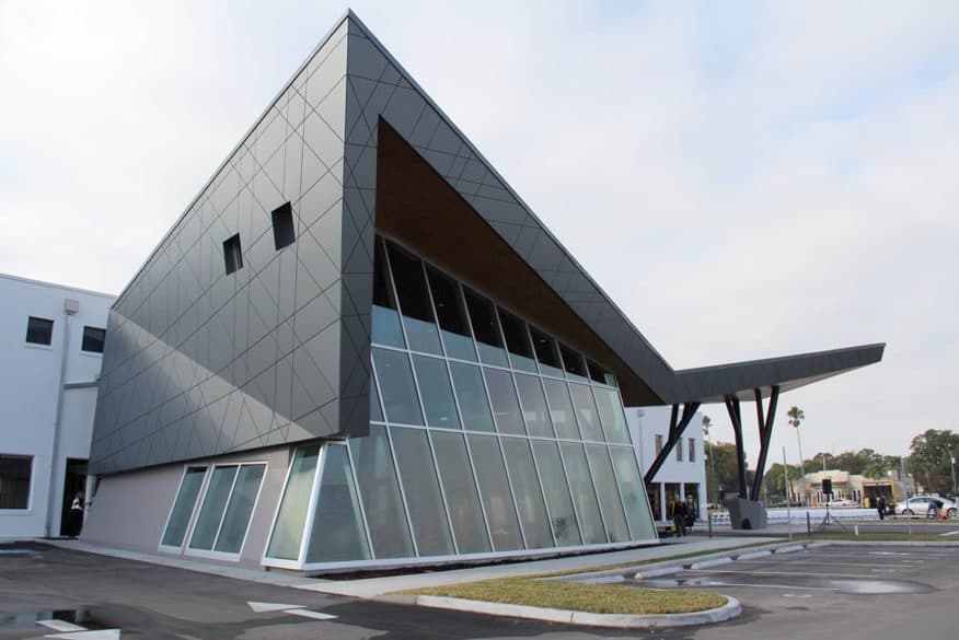 Glazer JCC entry pavilion exterior