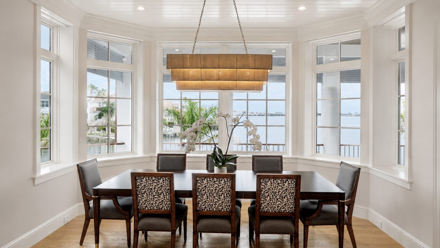 Harbour Point dining room